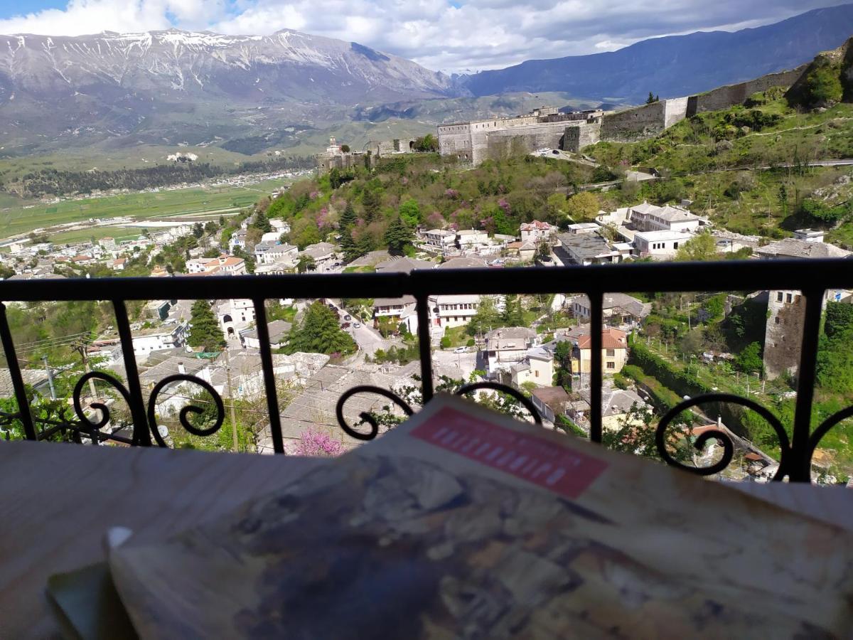 Guest House Salaria Gjirokaster Luaran gambar