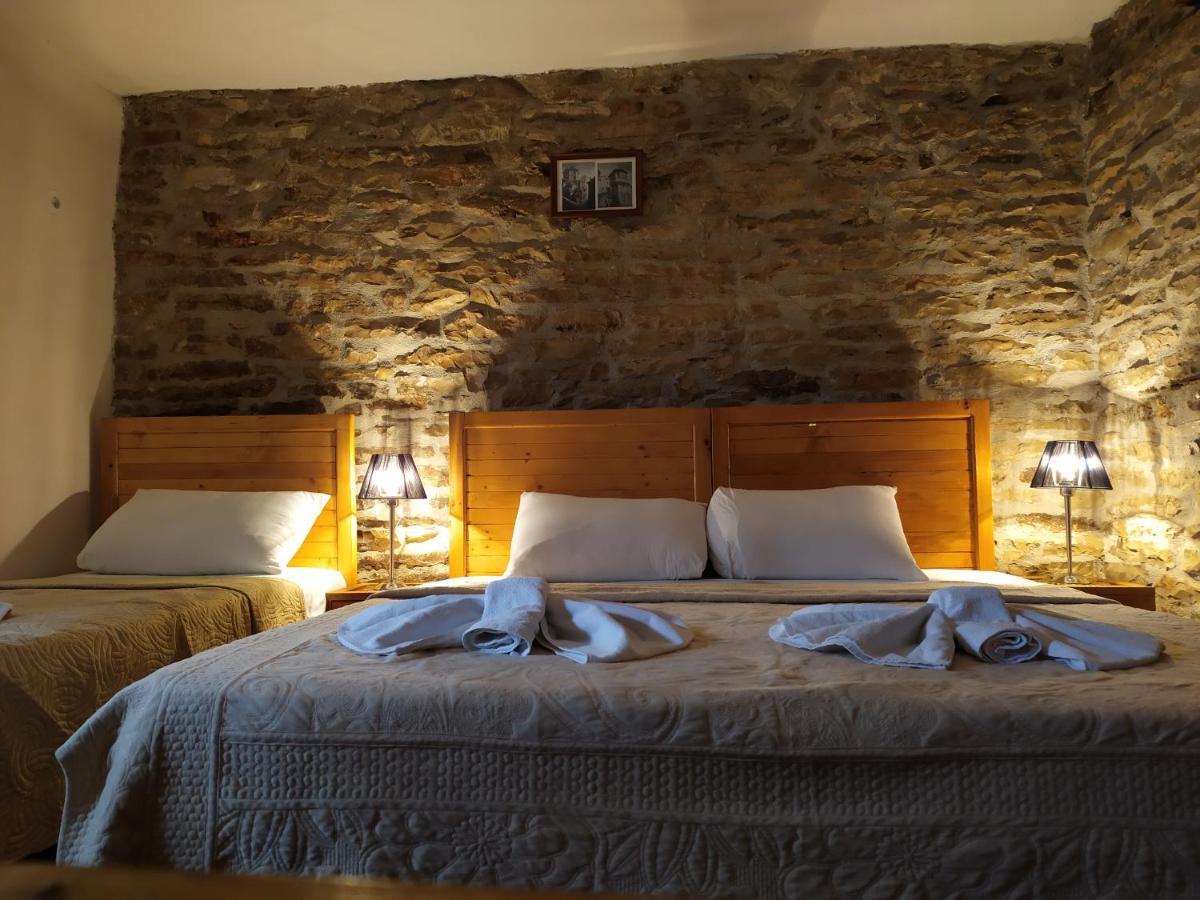 Guest House Salaria Gjirokaster Luaran gambar