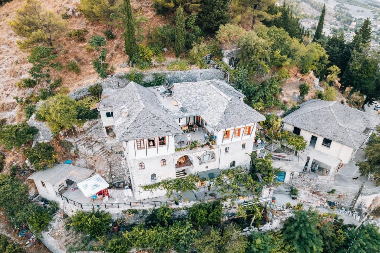 Guest House Salaria Gjirokaster Luaran gambar