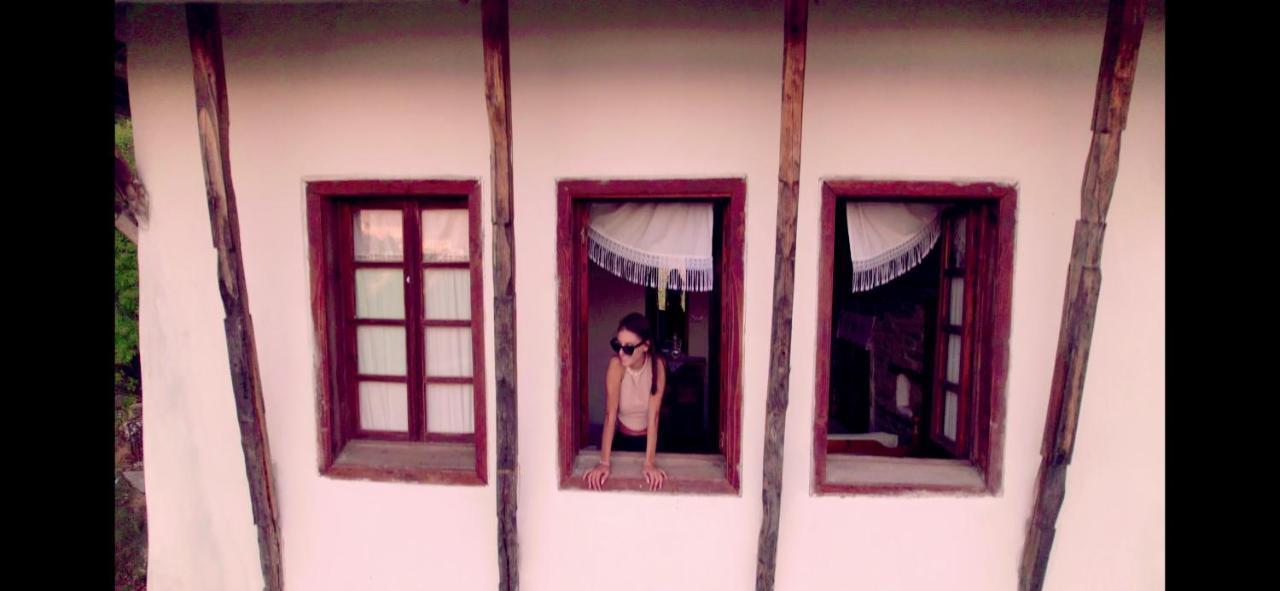 Guest House Salaria Gjirokaster Luaran gambar