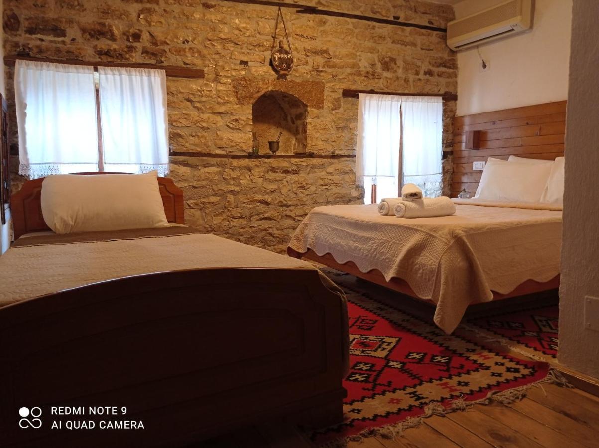 Guest House Salaria Gjirokaster Luaran gambar