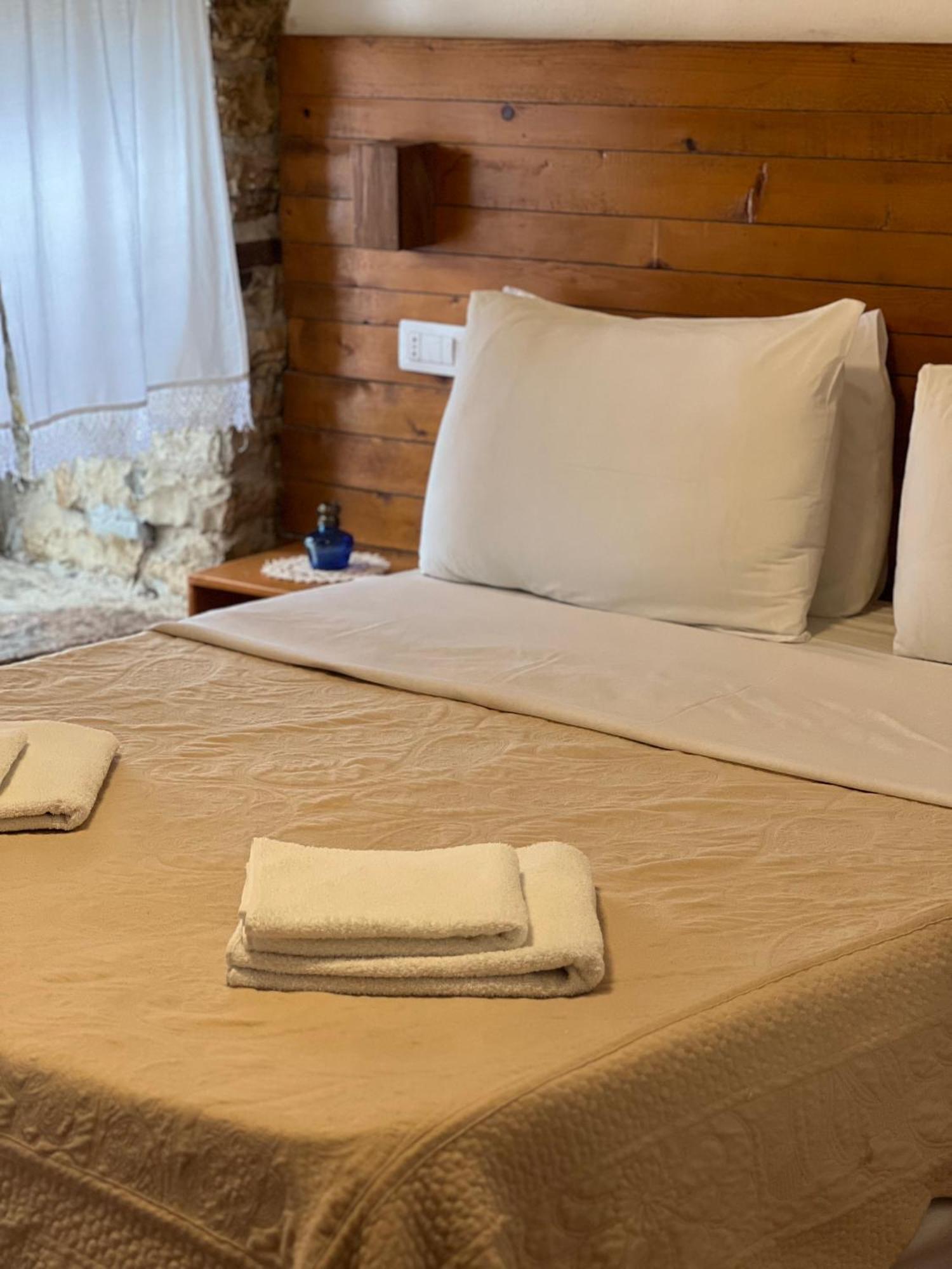Guest House Salaria Gjirokaster Luaran gambar