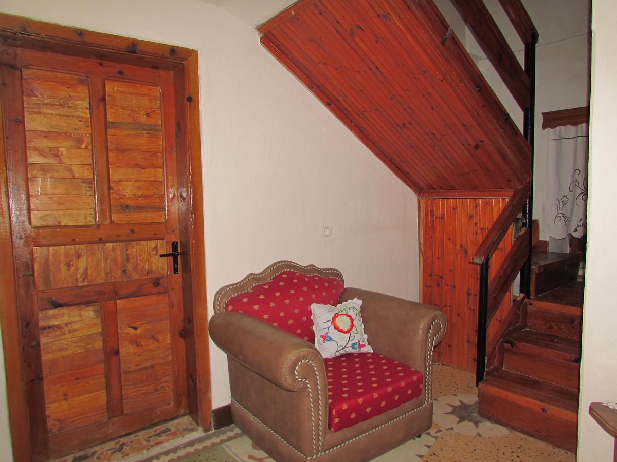 Guest House Salaria Gjirokaster Luaran gambar