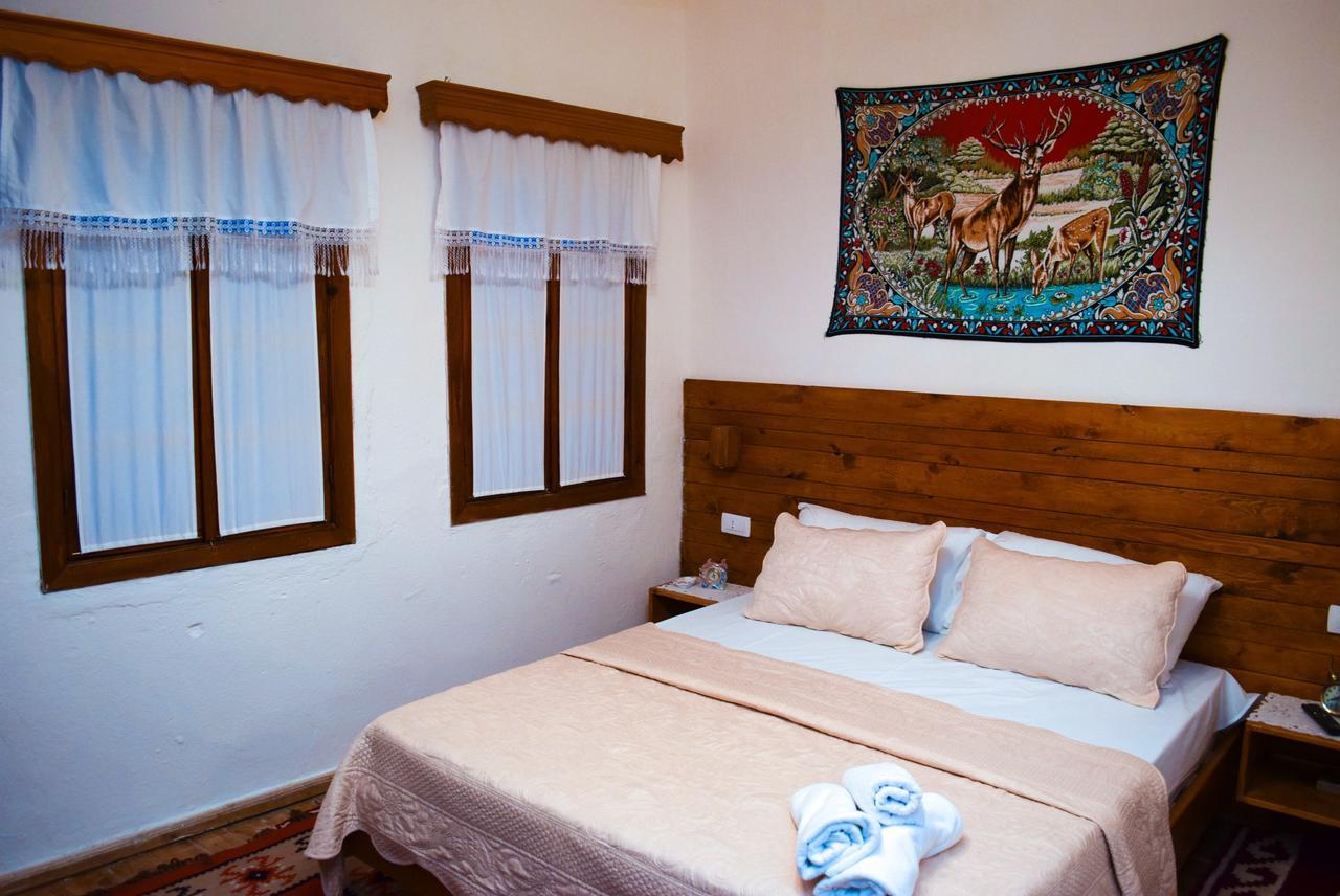 Guest House Salaria Gjirokaster Luaran gambar