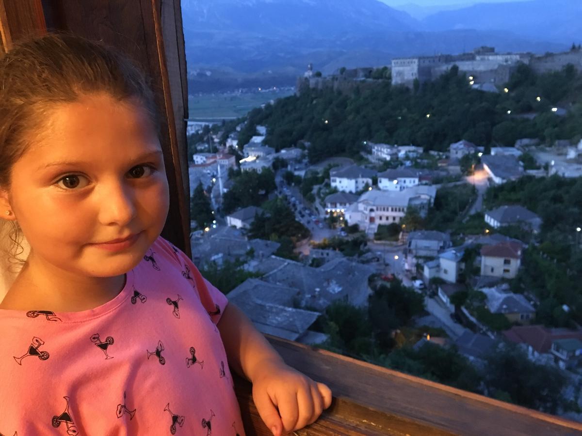 Guest House Salaria Gjirokaster Luaran gambar